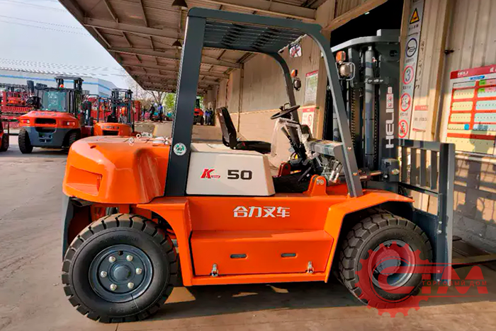 Вилочный погрузчик Heli CPCD50QC13K2. Фото 3