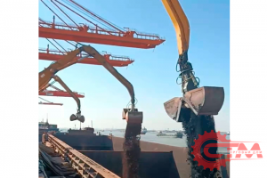 Перегружатель гусеничный с грейферным захватом BADA WYS80. Фото 8