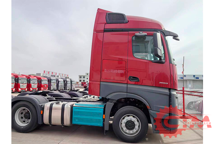 Тягач Mercedes-Benz ACTROS 6х4 530л (минимальная комплектация). Фото 3