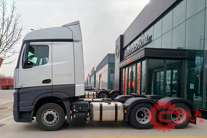 Тягач Mercedes-Benz ACTROS 6х4 530л (минимальная комплектация). Фото 5