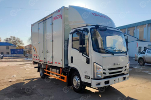 Фургон изотермический на шасси ISUZU 4х2 дв 112 kw (фургон 4080×2100×2100). Фото 1