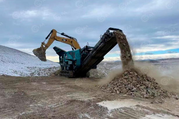 Мобильный дробильно-сортировочный комплекс ZENITH VJ1060x700E. Фото 3