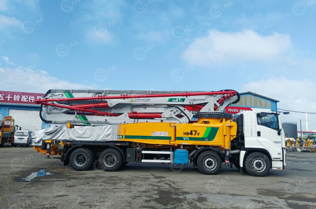 Автобетононасос XCMG HB47V на шасси ISUZU 8х4 дв 382kw 47 метров. Фото 6