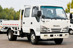 Бортовой грузовик ISUZU 4x4 дв 96Kw двойная кабина гп 1т под категорию В. Фото 1