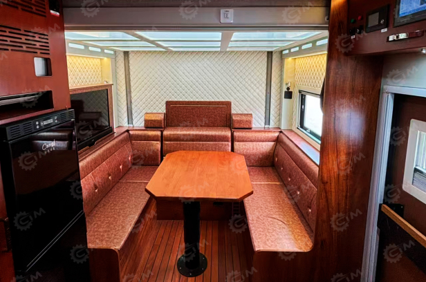 Автодом на шасси ISUZU 4х4 дв 139 kw АКПП. Фото 2