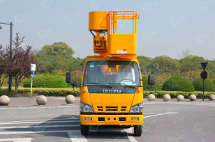 Автовышка AICHI на шасси ISUZU 4Х2 дв 88kw сдвоенная кабина высота подъёма 18,2м. Фото 2