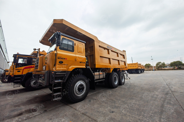 Карьерный самосвал LOVOL WT130	гп 90 тонн. Фото 2