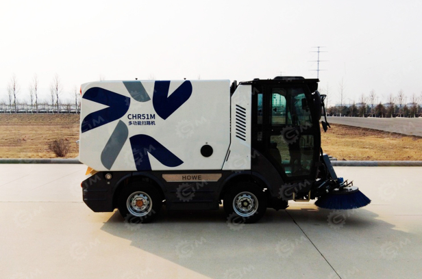 Подметально-уборочная машина CHR51M полноприводная (дизельная). Фото 3