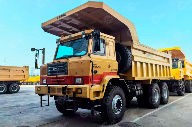 Карьерный самосвал LOVOL WT95 гп 65 тонн. Фото 2