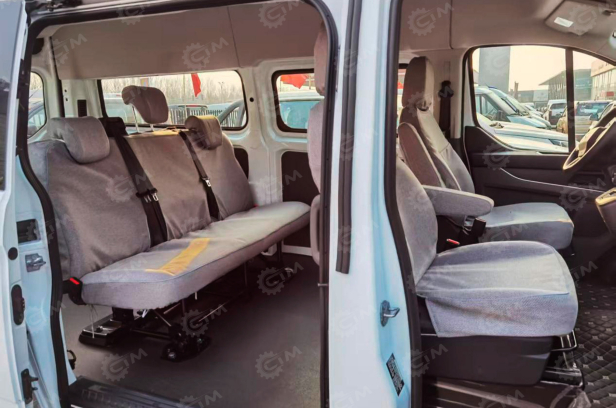 Микроавтобус грузопассажирский FORD ТRАNSIТ T6 АКПП, 6 мест, средняя крыша, литые алюминиевые диски. Фото 2