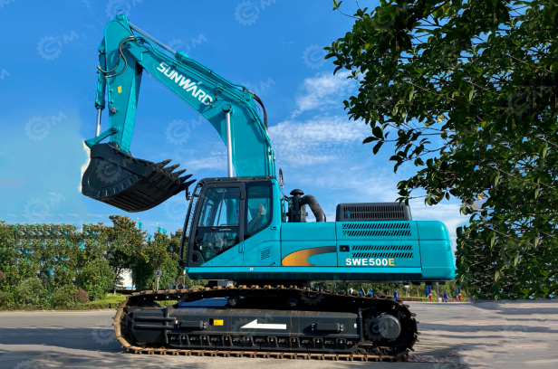 Экскаватор гусеничный SUNWARD SWE500ES. Фото 3