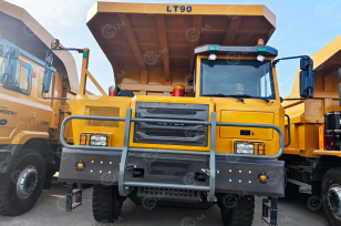 Карьерный самосвал LOVOL WT90 гп 60 тонн. Фото 6