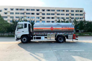 Бензовоз на шасси ISUZU 4х2 дв 139kw бочка 6м3 3 отсека с системой заправки. Фото 1