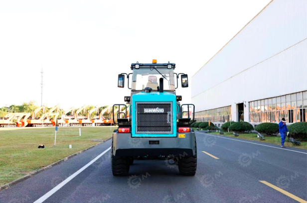 Фронтальный погрузчик Sunward SL31W. Фото 2