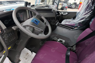 Тягач VOLVO 6х2 FM 460 62TD пневмоподвеска. Фото 3