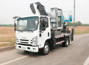 Автовышка WANBANG GKS32 на шасси ISUZU 4Х2 дв 151kw кабина Elf высота подъёма 32м гп люльки 200кг. Фото 1