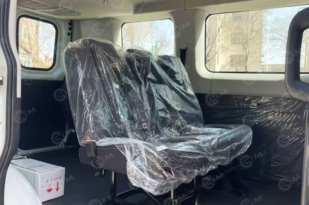 Автобус IVECO 4х4 6 мест дв 132kw 2,9л. Фото 5