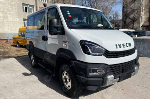 Автобус IVECO 4х4 6 мест дв 132kw 2,9л. Фото 3