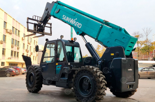 Телескопический погрузчик Sunward SWTH4517 гп 4,5т. Фото 3