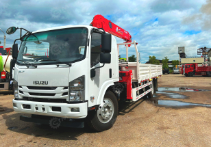 Бортовой грузовик ISUZU 4x2 дв 139kw гп 6 тонн c кму UNIC URV505 гп 5т, 5 секций, стрела 13,14м кузов 6000х2450х600мм бриль гп 4т. Фото 2