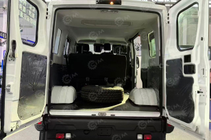 Автобус IVECO 4х4 6 мест дв 132kw 2,9л. Фото 5