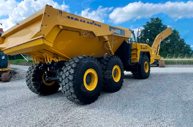 Шарнирно-сочлененный самосвал KOMATSU HM400 гп 40 тонн. Фото 5