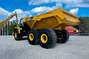 Шарнирно-сочлененный самосвал KOMATSU HM400 гп 40 тонн. Фото 2