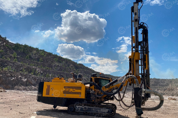 Буровая установка JINKE JK820-3 зимний пакет. Фото 2