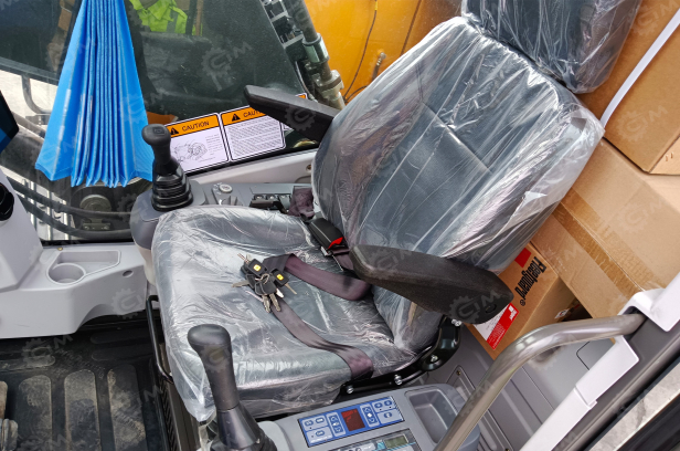 Гусеничный экскаватор LEADER 210 вес 21т ковш 1м3. Фото 4