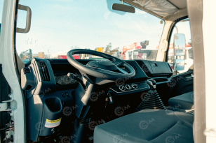 Ассенизатор (вакуумная машина) на шасси ISUZU 4x2 EST7 дв 125KW бочка 6м3 насос XD-240. Фото 3