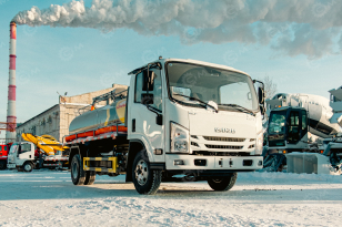 Ассенизатор (вакуумная машина) на шасси ISUZU 4x2 EST7 дв 125KW бочка 6м3 насос XD-240. Фото 1