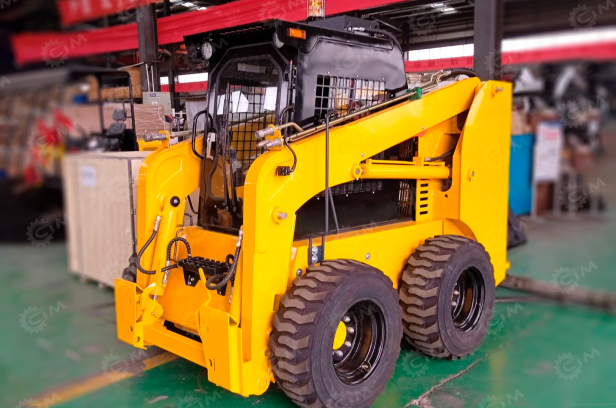 Мини-погрузчик JC100 с кондиционером 73KW. Фото 3