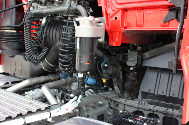 Седельный тягач SITRAK C7H 4x2 480 л.с АКПП, пневматическая подвеска. Фото 7