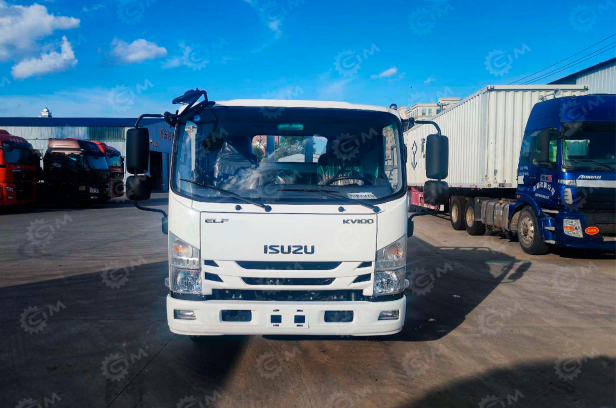 Автоцистерна на шасси ISUZU 4х2 дв 96kw цистерна 3м3. Назначение-перевозка воды. Фото 2