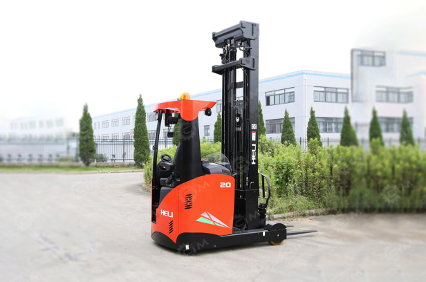 Электрический штабелер HELI CQD20-GB2S	гп 2т, с дополнительными опциями. Фото 2