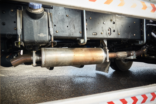 Бортовой грузовик ISUZU 4x2 дв 151kw гп 10 тонн c кму VIGRUS SHS2505 гп 10 тонн 5 секций 17.3м кузов 6500*2470*550 ПДУ люлька. Фото 23