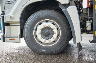 Бортовой грузовик ISUZU 4x2 дв 151kw гп 10 тонн c кму VIGRUS SHS2505 гп 10 тонн 5 секций 17.3м кузов 6500*2470*550 ПДУ люлька. Фото 14