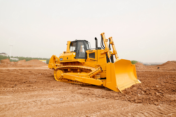 Бульдозер SEM 824F с одностоечным рыхлителем. Фото 8