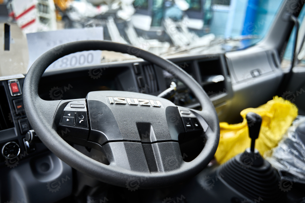 Автокран на шасси ISUZU 4x2 дв151kw крановая установка VIGRUS VGS16 гп 16т., 5 секций, стрела 36,6м управление крановой установкой рычагами. Фото 3