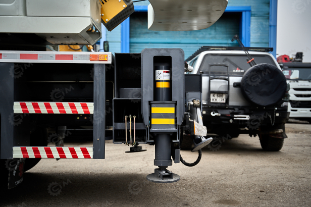 Автокран на шасси ISUZU 4x2 дв151kw крановая установка VIGRUS VGS16 гп 16т., 5 секций, стрела 36,6м управление крановой установкой рычагами. Фото 11