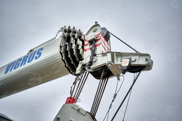 Автокран на шасси ISUZU 4x2 дв151kw крановая установка VIGRUS VGS16 гп 16т., 5 секций, стрела 36,6м управление крановой установкой рычагами. Фото 22