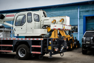 Автокран на шасси ISUZU 4x2 дв151kw крановая установка VIGRUS VGS16 гп 16т., 5 секций, стрела 36,6м управление крановой установкой рычагами. Фото 6