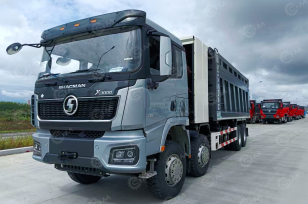 Самосвал газовый Shacman 8×4 SX33186T366T. Фото 1