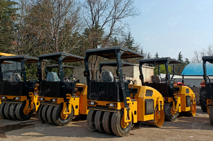 Каток вибрационный комбинированный Lutong LTC203Р. Фото 3