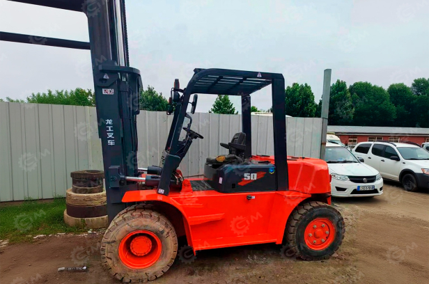 Вилочный погрузчик LONKING CPD50-NFL гп 5т высота подъема 3м электрический с кабиной. Фото 3