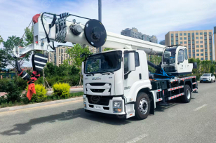 Автокран на шасси ISUZU 4x4 дв 221kw крановая установка WANBANG DZ10T гп 10т, стрела 26,5м, бур 10м диаметр 400мм, корзина. Фото 1