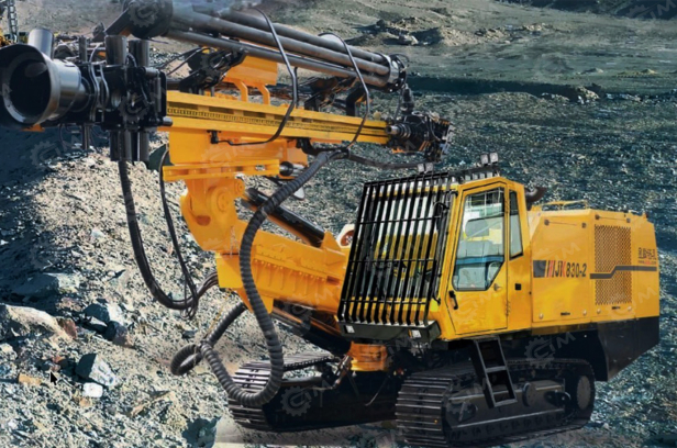 Буровая установка JINKE JK830-2 с системой RС, + зимний пакет , 1 штанга, 1 шнек, 1 бур, компрессор Atlas Copco V900 (24/24). Фото 4