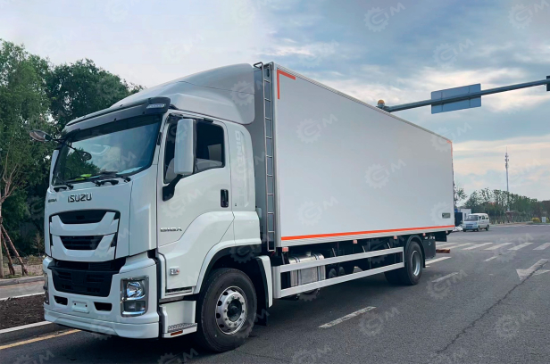 Фургон рефрижератор на шасси ISUZU 4х4 дв 177kw гп 10 тонн фургон 7000х2400х2500 холодильная установка Carrier Citimax C1100. Фото 2