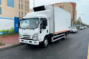 Фургон рефрижератор на шасси ISUZU 4х4 дв 139kw гп 7 тонн фургон 7000х2400х2500 холодильная установка Carrier Citimax С1100 со спальником. Фото 1
