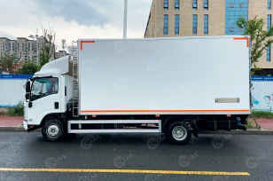 Фургон рефрижератор на шасси ISUZU 4х4 дв 139kw гп 7 тонн фургон 7000х2400х2500 холодильная установка Carrier Citimax С1100 со спальником. Фото 2